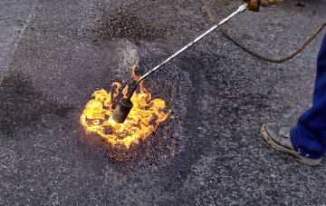 Tidcombe flat roofing repairs